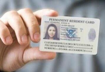 拿到美国绿卡还有中国国籍吗？