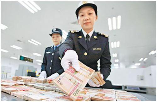 赴美生子该如何携带资金？中美两国海关是怎样规定的？