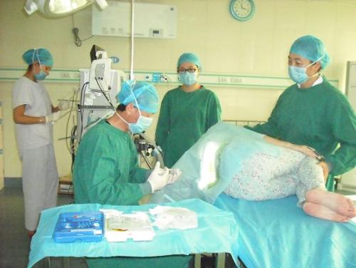 孕妈去美国生孩子，必须要知道顺产与剖腹产之间有什么区别