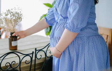 专业解读赴美产子孕妈未婚生子怎么上户口?