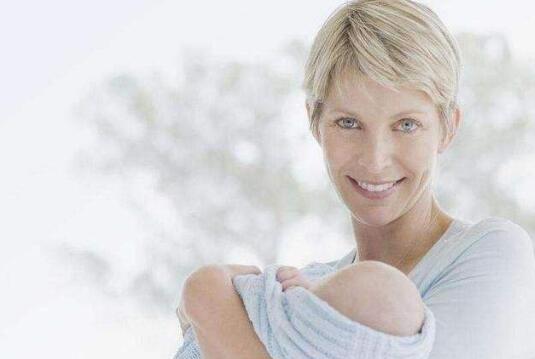 赴美生子请月嫂还是去月子中心?美福嘉儿给你答案