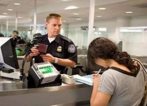 美福嘉儿：孕妈以美国旅游签生孩子的优缺点体现在哪儿？