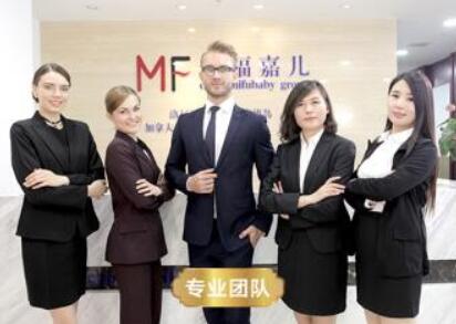 基本上美国生孩子可以获得这些超值服务!