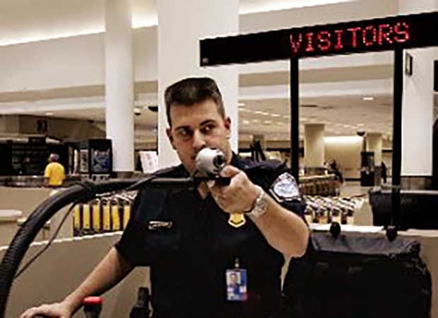 赴美生子过海关要避免犯的错误是什么