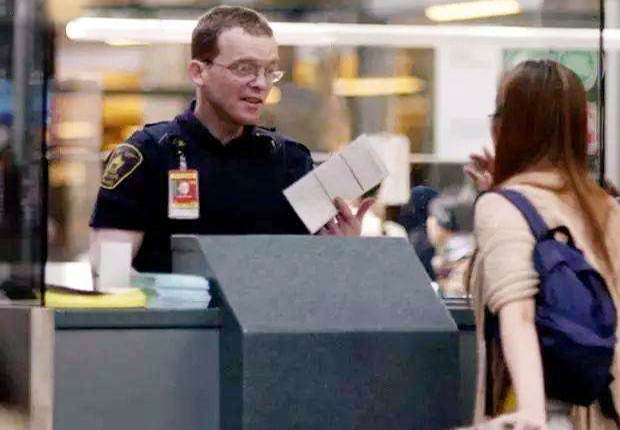 赴美生子过海关时有什么样的要求